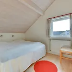 Jovanka - 2-3km From The Sea By Interhome