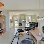 Apartmán Jovanka - 2-3km From The Sea By Interhome